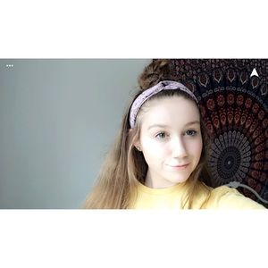 Meet your Posher, Melissa